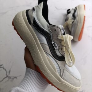 VANS ULTRARANGER NEO V3  OFF WHITE