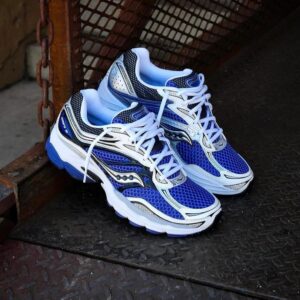 SAUCONY PROGRID OMNI 9 WHITE/SKIPPER BLUE 💙
